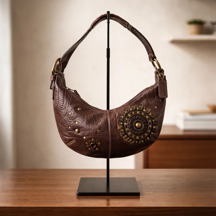 OneMall provides Mercari products: COACH オールドコーチ グラブ